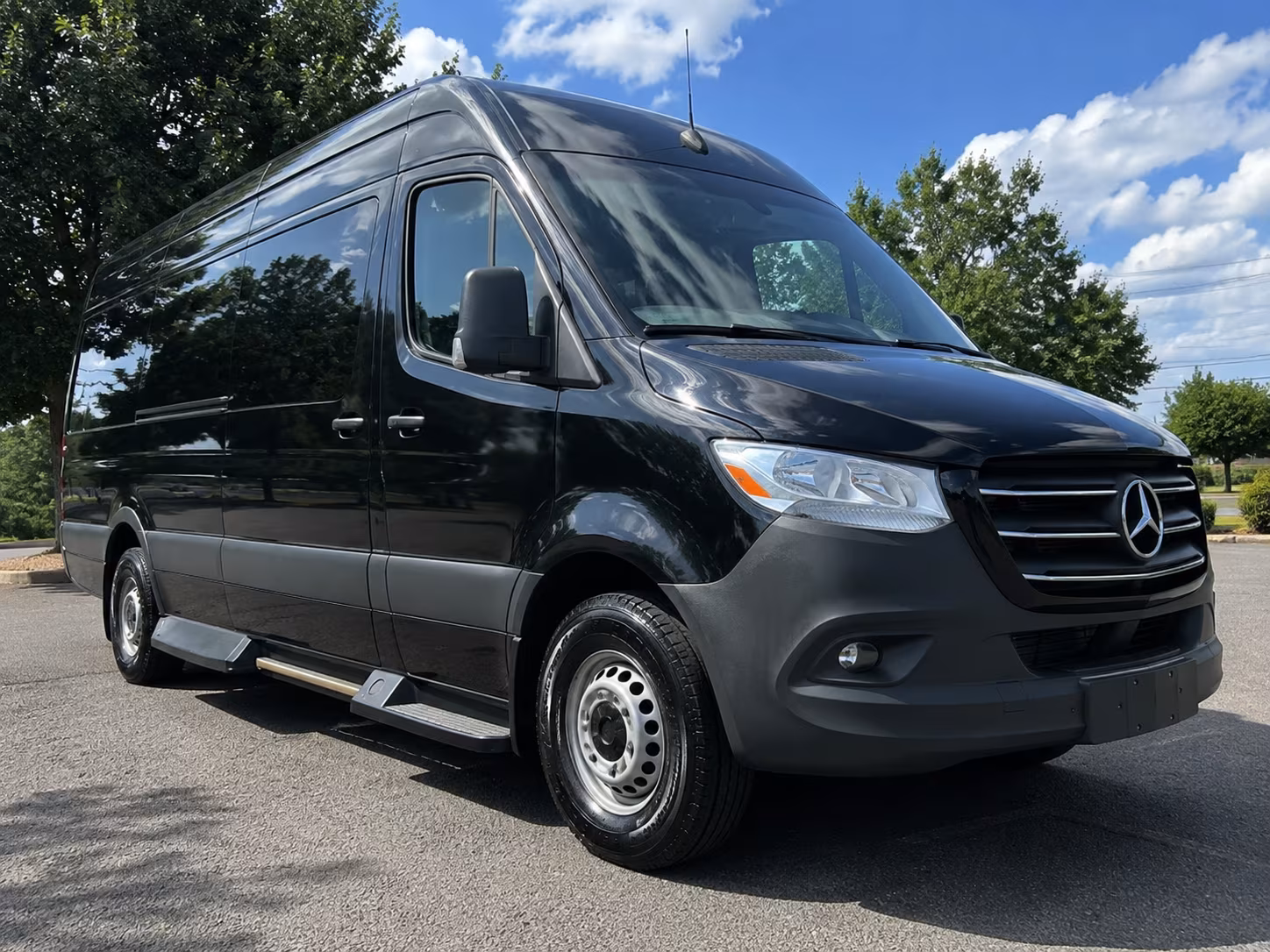 bakersfield 8 passenger sprinter van