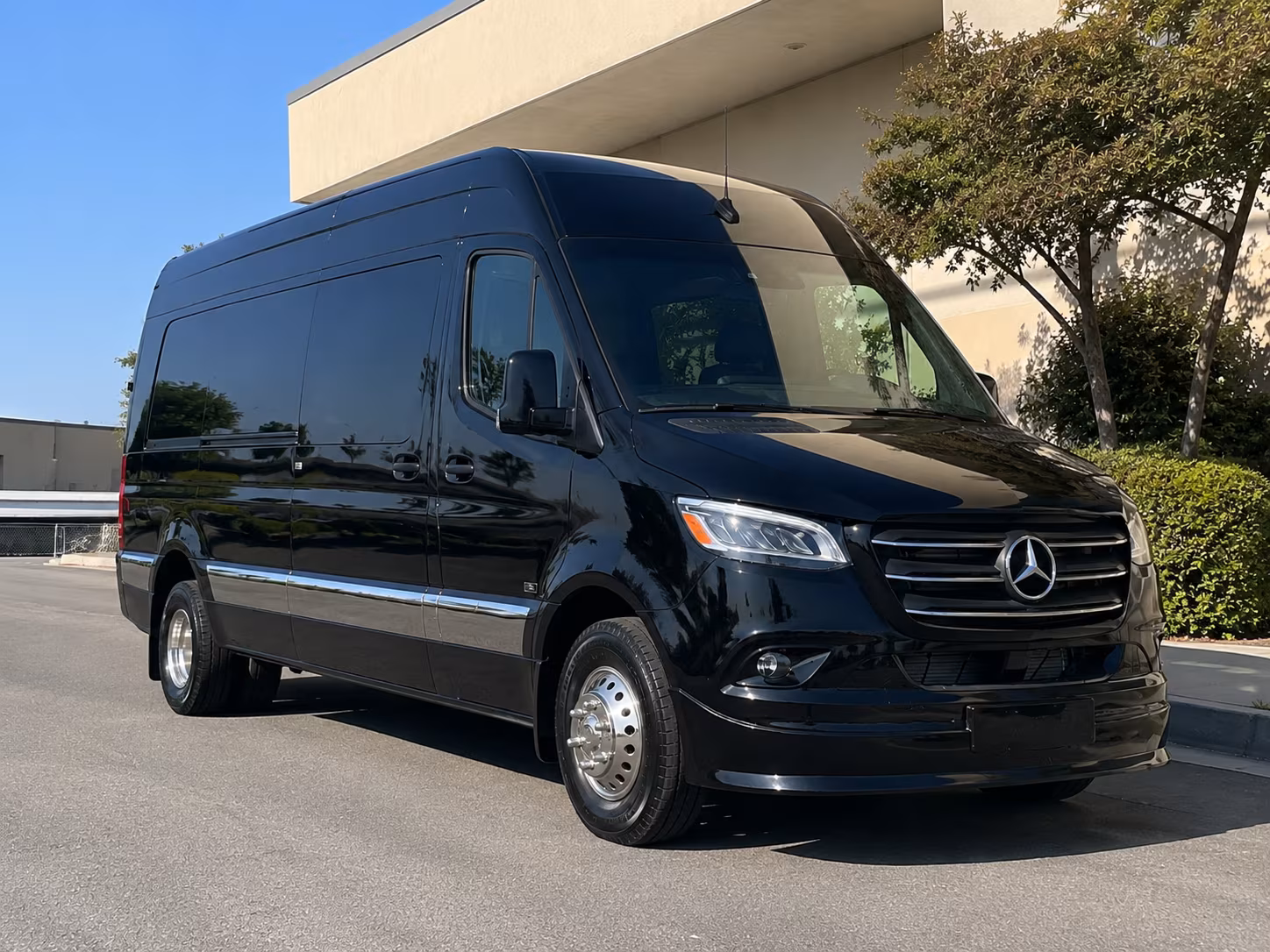 find the perfect transportation for your next wedding 5